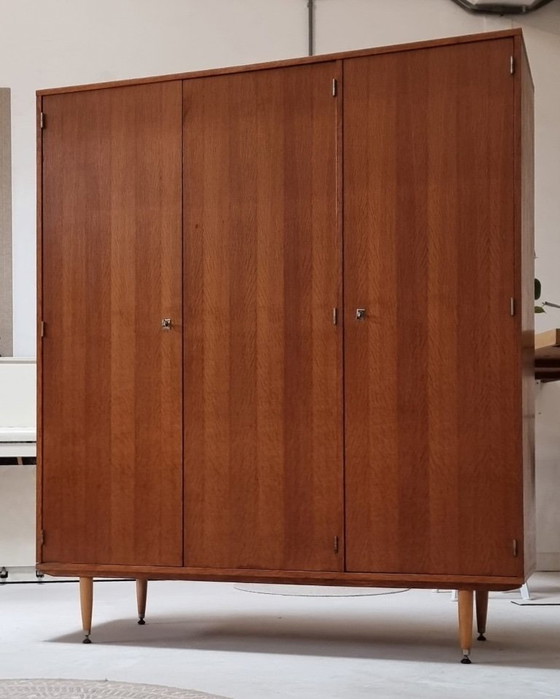 Image 1 of Mid Century kledingkast