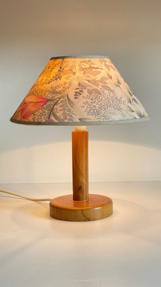 Image 1 of LAMP in solid pine with VINTAGE garden flowers