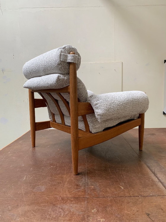 Image 1 of Flauschig & funktionell - Original Eric Merthen Sessel aus weißem Mischbouclé