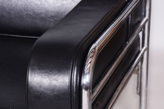 Sofá Bauhaus restaurado, de Vichr a Spol., cromo, cuero, checo, década de 1930. – Leather, Metal (photo 6 of 13)