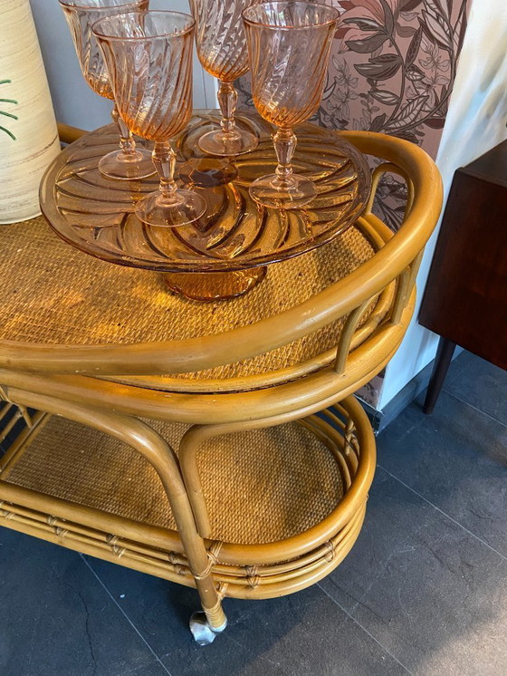 Image 1 of Chariot de service en rotin vintage