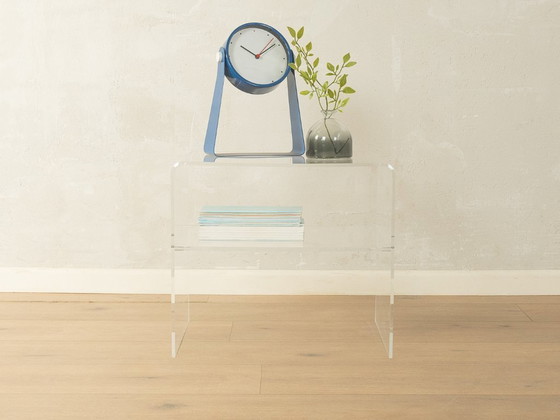 Image 1 of Acryl bijzettafel uit de jaren 60