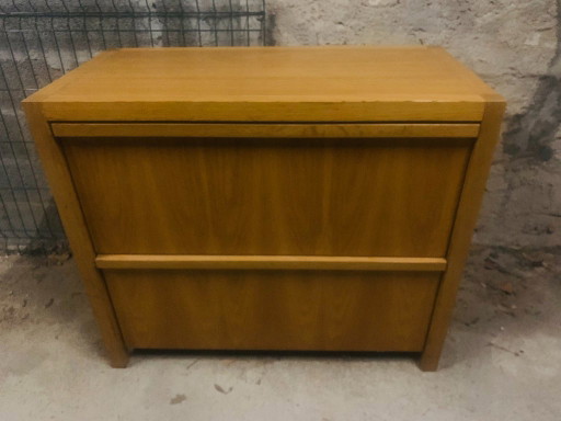 Custom-made shoe cabinet