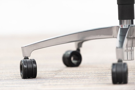 Image 1 of Dauphin In Touch 5410 Executive chair