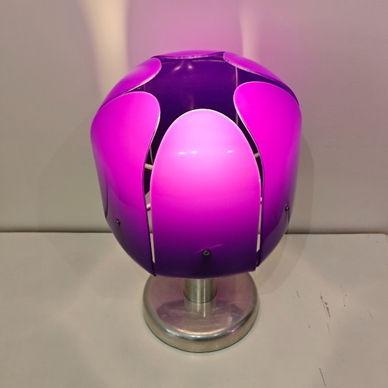 Image 1 of Lampes de table vintage en plexiglas violet