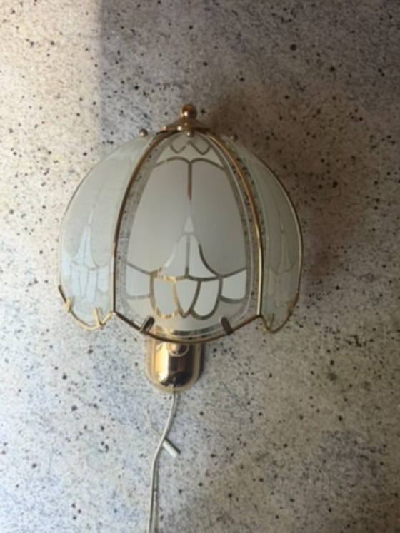 Wall Sconce, Art Deco Etched Panel Design, Brass Mount – Wall lights, Glass (photo 5 of 15)