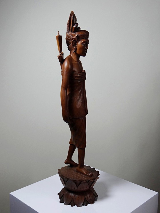 Image 1 of Grande scultura vintage in legno realizzata a mano, raffigurante una ballerina balinese, anni '60-'80.