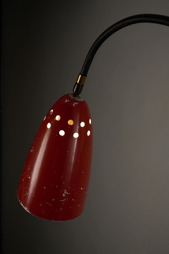 Lampadaire 'Grasshopper', Pays-Bas, années 1950, Aluminium, Fer, Rouge, Mid Century Modern (photo 6 sur 12)