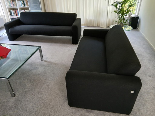 3 seater sofa Artifort 691 in very good condition.