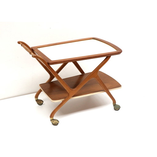 Le chariot de service Star Geldermalsen