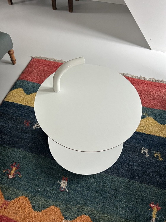 Image 1 of mesa auxiliar