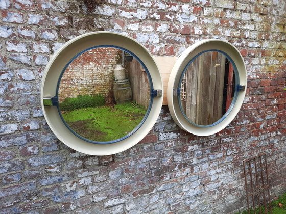 Image 1 of 2 miroirs Allibert avec éclairage intégré, années 1970.