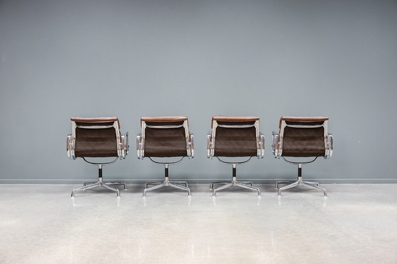 Image 1 of Eames EA208 softpad meeting chair