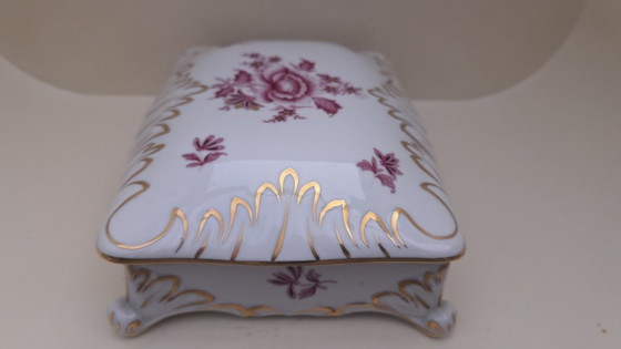 Image 1 of Herend Hungría - Caja de bombones/tarjetas exclusiva con patas - Apponyi Purpur