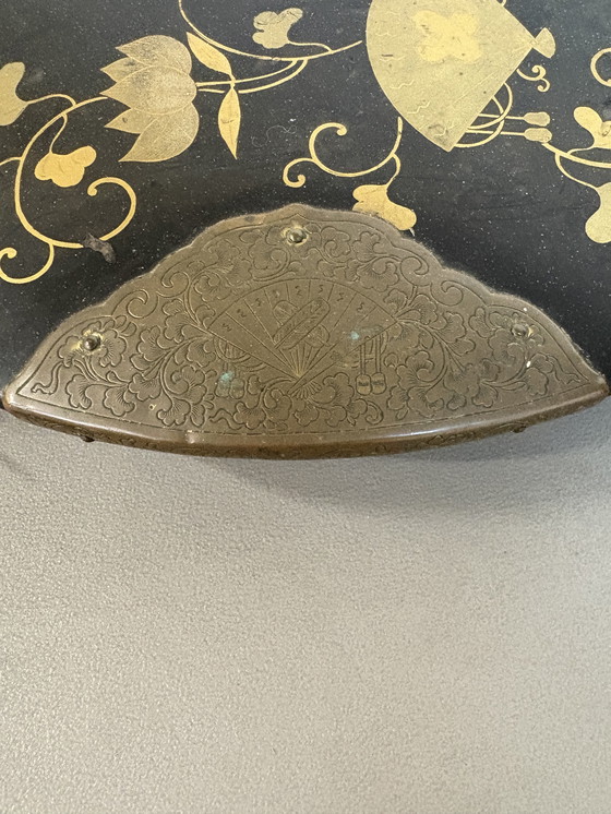 Image 1 of Scatola laccata giapponese antica del XIX secolo