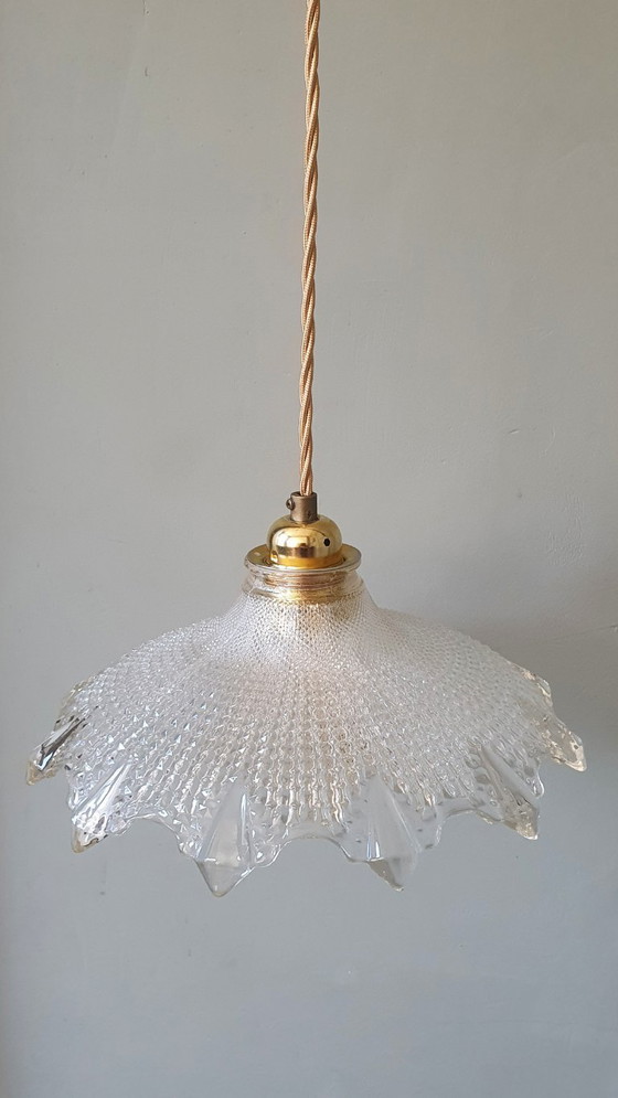 Image 1 of Lámpara colgante Holophane, Art Déco, Antigua. Cristal fundido.