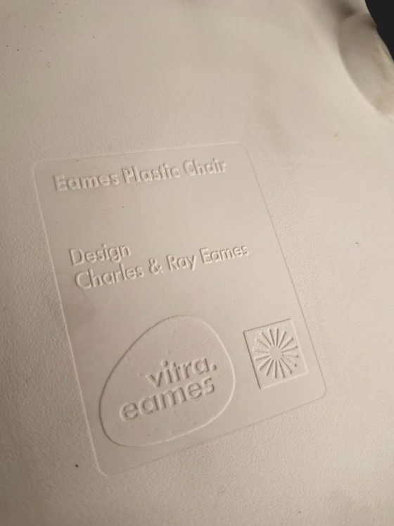 Image 1 of Set of 4 authentic Vitra Eames DSW dining chairs (2012)