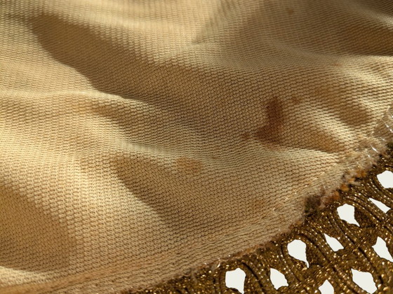 Image 1 of Vintage tafelkleed/placemat met bloemenpatroon en goudkleurige rand