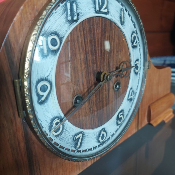 Image 1 of Pendeluhr aus Holz.