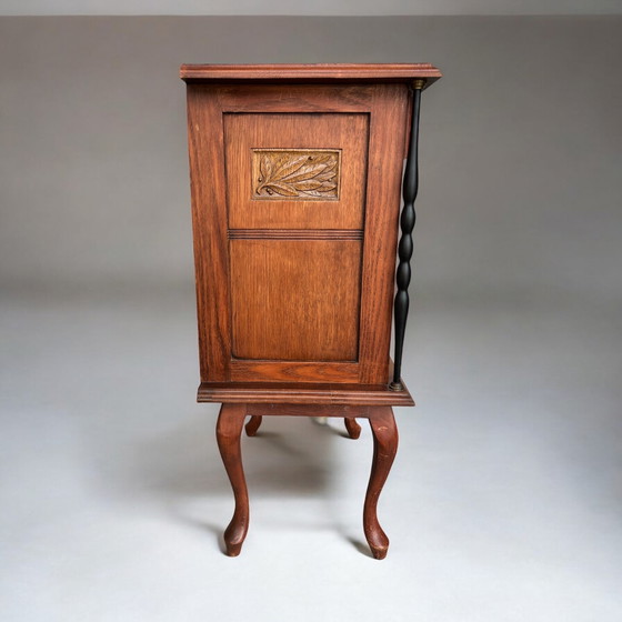 Image 1 of Table de nuit Art Déco Vintage