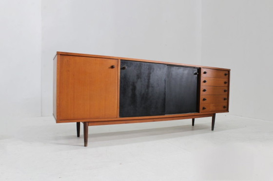 Credenza vintage design italiano Mobilificio Montresor – Credenze, Legno (photo 3 of 11)