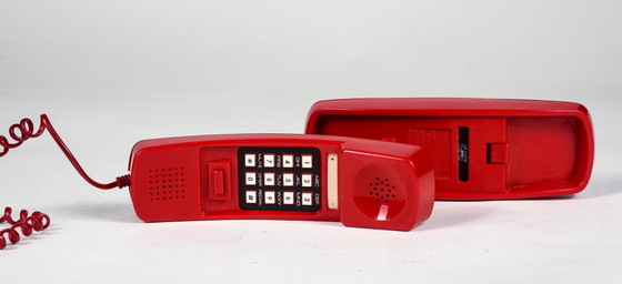 Red Plastic Wall or Desk Telephone, CAT Brand, with Three-Pole Connection, Italy 1980, Decorative Objects (photo 7 of 10)