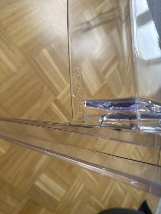 Image 1 of 4 sillas apilables de diseño original Pedrali QUEEN 650, transparentes