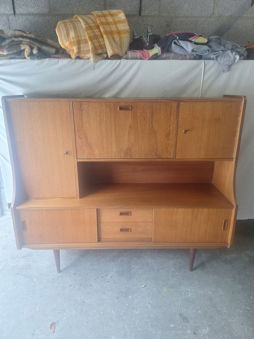 Prachtig Vintage Wandmeubel – high boards, Wood