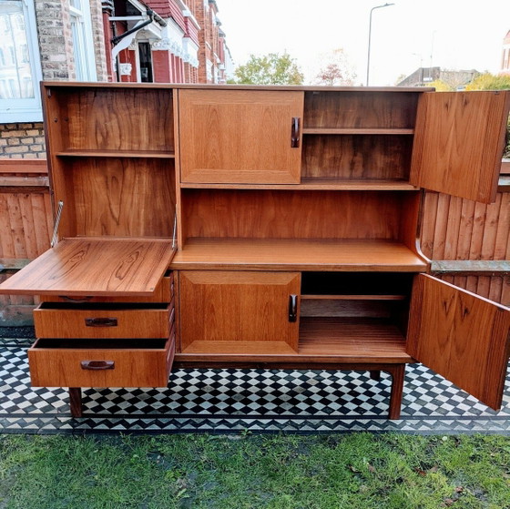 Buffet bas Mid-Century par E.Gomme pour G-Plan, 1962 – Mid Century Modern (photo 4 of 8)