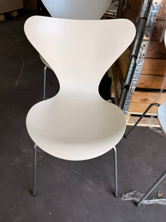 Image 1 of 34x Chaise Butterfly de Fritz Hansen, par Arne Jacobsen