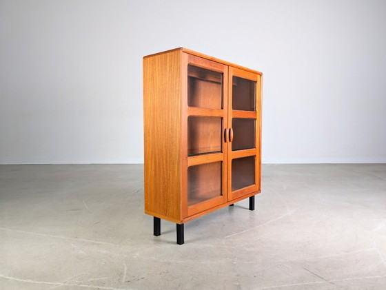 Image 1 of Vetrina d'epoca originale Dyrlund credenza midcentury in teak anni '60