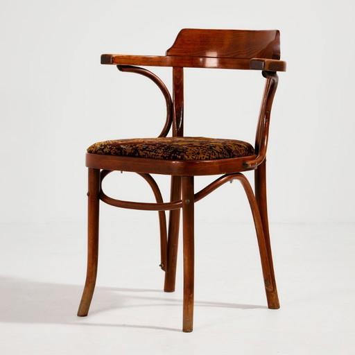 MK11364 Beech armchair