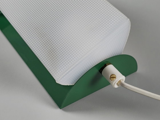 Image 1 of Lampada da parete vintage LORENTZONS degli anni '80 con diffusore in metallo verde e acrilico testurizzato: luce notturna mo