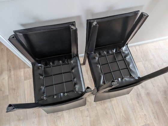 4 vintage Arper Italiaanse eetkamerstoelen uit de jaren 80/90, bekleed met zwart hard leer (in de stijl van (photo 9 of 22)