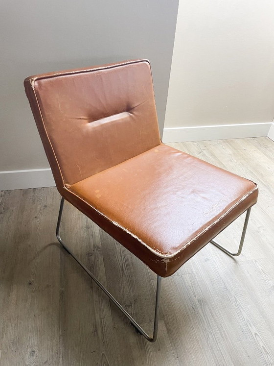 Image 1 of Fauteuil retapissé | violet aubergine | coussin inclus