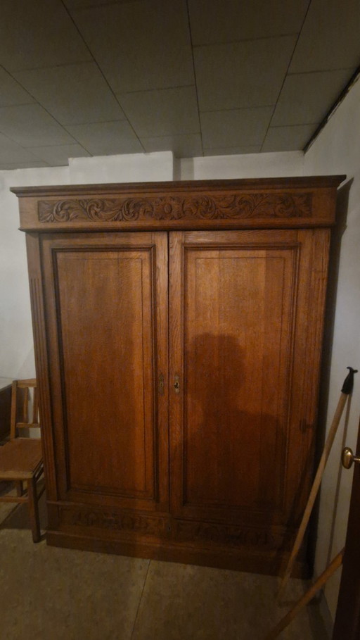 Lion head cabinet