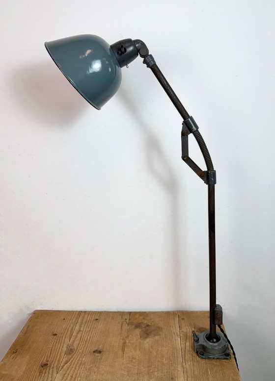Image 1 of Industrial Grey Enamel Workshop Table Lamp from Siemens, 1950s