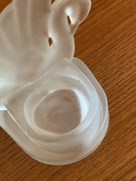 Image 1 of Bougeoirs cygnes en verre dépoli, style Art déco, lot de 2, années 1930