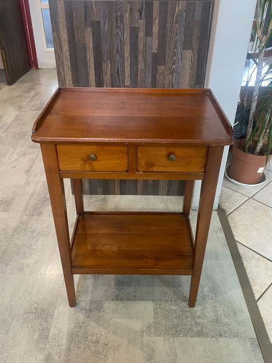 Image 1 of Table d’appoint 2 tiroirs merisier 1950