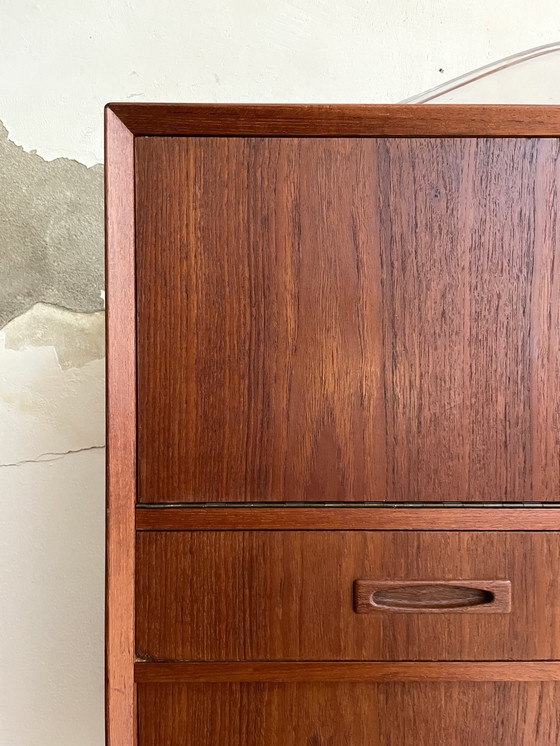 Image 1 of Vetrina vintage dalla Danimarca