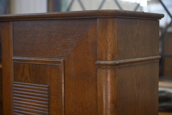 Brutalist display cabinet in oak by Charles Dudouyt, 1940s. – Wood, Glass, Art Deco (photo 7 of 15)