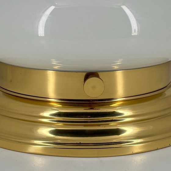 Image 1 of Plafondlamp in mid-century modern stijl – Art Deco – Opaalglas & Messing