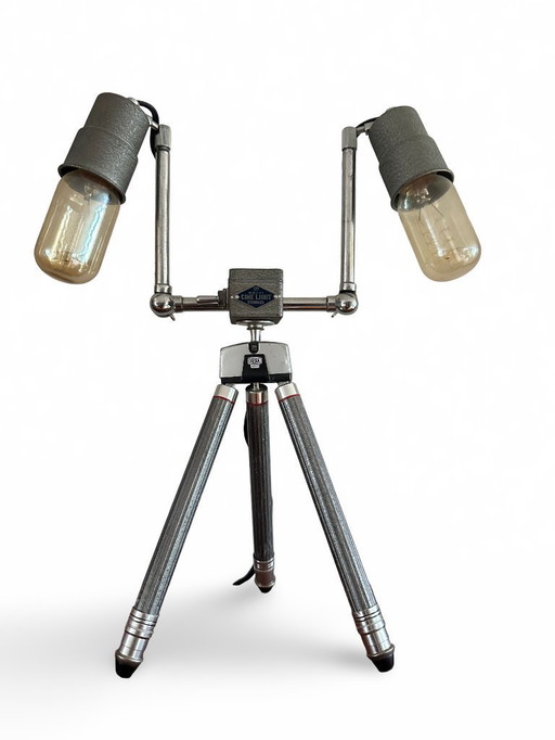 Seltenes Meiji-Kinolicht aus den 1950er Jahren – japanisches Industriedesign.