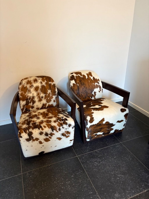 Paar Tre P syoelen van koevacht, Italiaans, 2015 – fauteuils, Leather, Wood