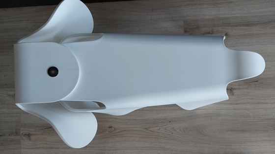 Image 1 of Vitra Eams Elefante Blanco
