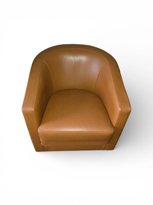 Bournas Paris Club Chair in Camel Leather – fauteuils (photo 2 of 5)