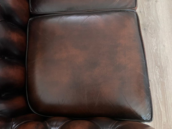 Original Chesterfield 3-seater sofa – 3-5 seaters, Leather (photo 4 of 7)