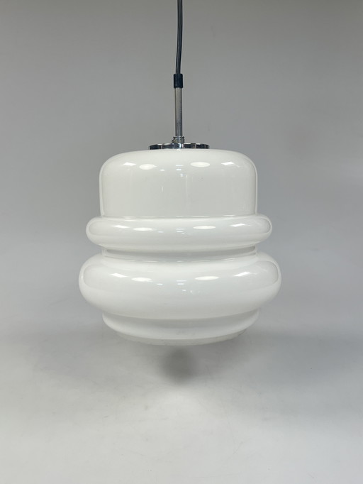 Lampe suspendue vintage en verre au lait, Hustadt Leuchten 1970