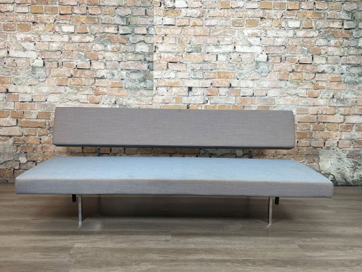 Gijs van der Sluis Model 540 Sofa Bed – daybeds, Plastic, Metal (photo 2 of 11)