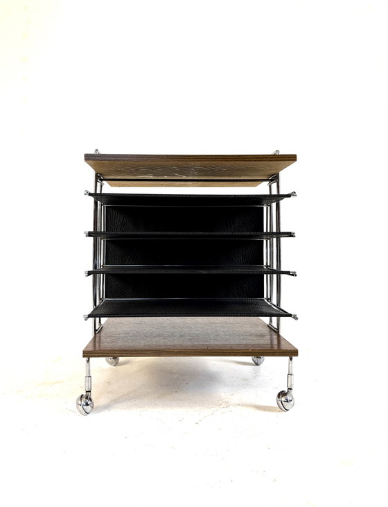 Image 1 of Carrello da lettura vintage in noce anni '60